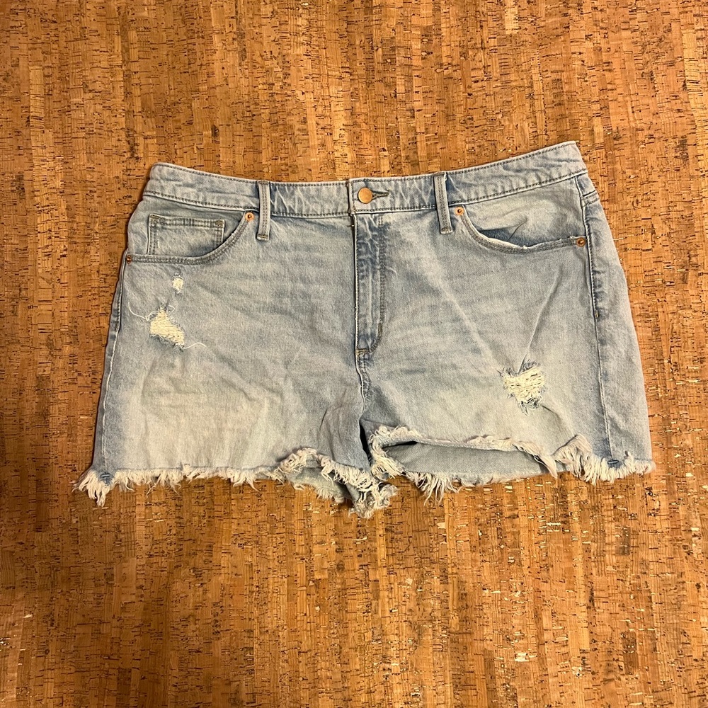 Universal Thread Distressed Jean Shorts